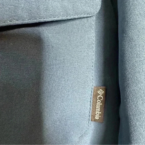 Columbia Button-Down Casual Shirt  Blue Size Large - Picture 3 of 16